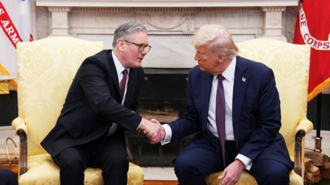 abd-ingiltere-el-sikisti-trumptan-ilk-buyuk-anlasma-vurgusu-disT5xKO.jpg